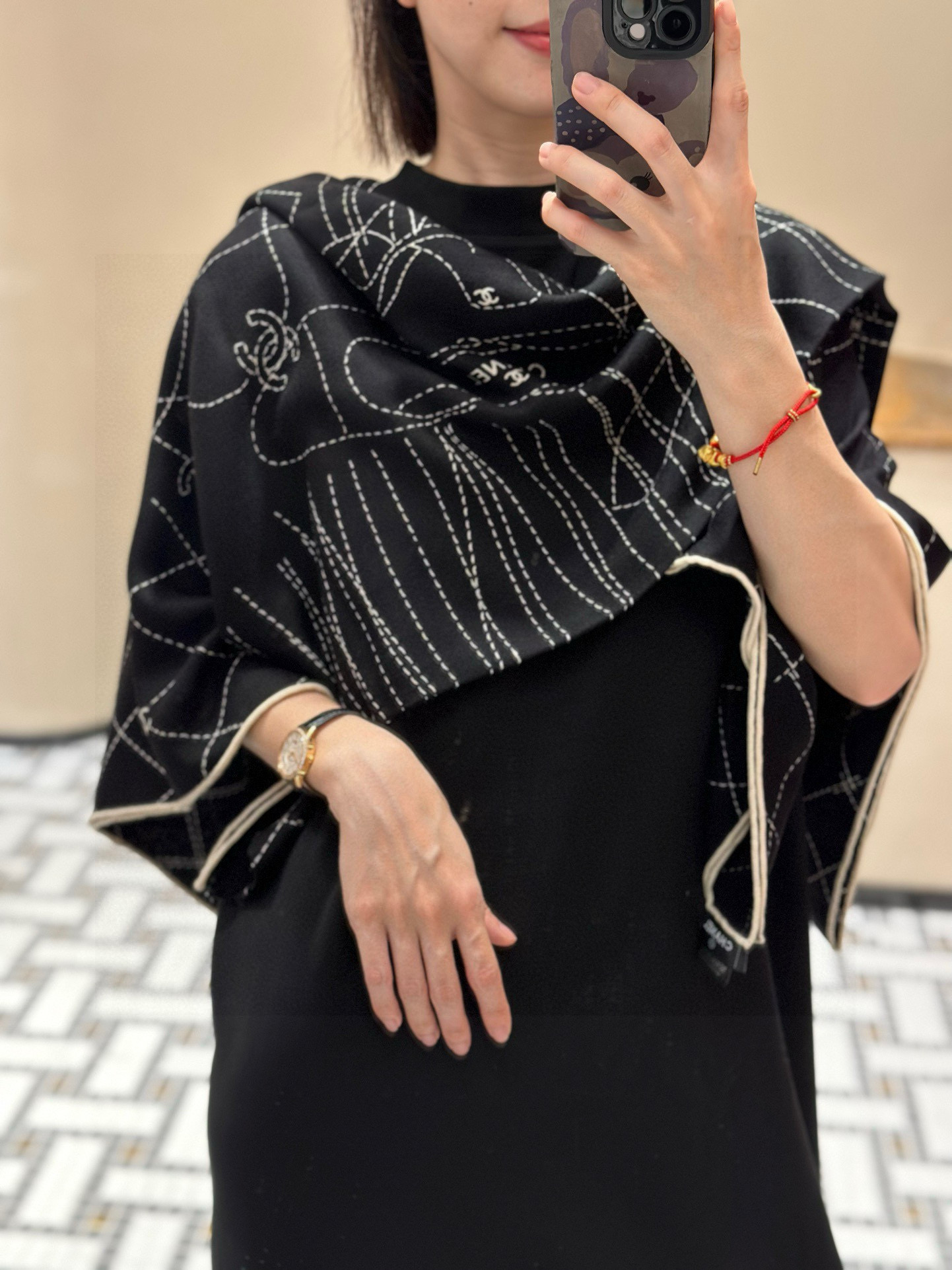 【升级双面同色 加密面料】 上新❤️ 140*140台版印花 黑白二色 高级都市新贵！山茶花的再一次邂逅