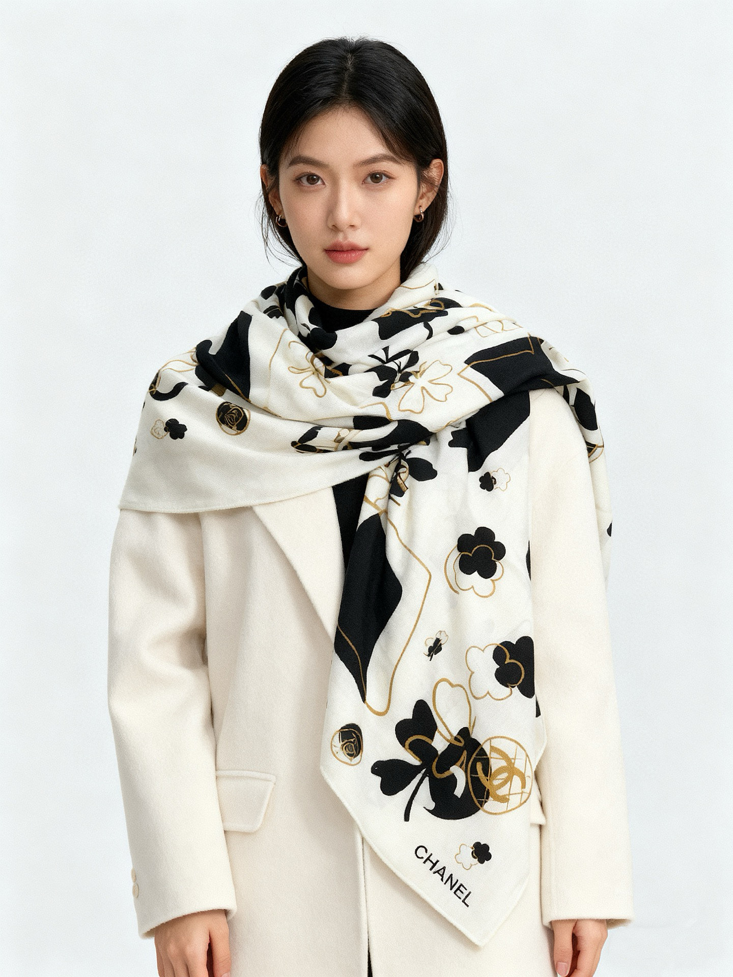 上新❤️【Chanel】 经典茶花优雅Coco风，Chanel最新菱格丝绒大方巾~气质到骨子里，香奶奶新