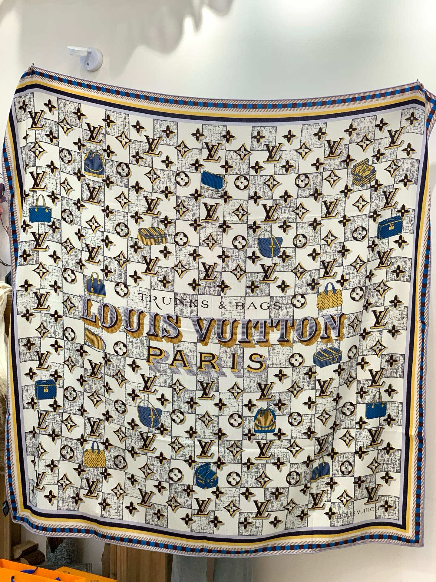 LV x TM 140披肩【140顶级丝绒双面同色披肩】本款LVxTMMonogram Multicol