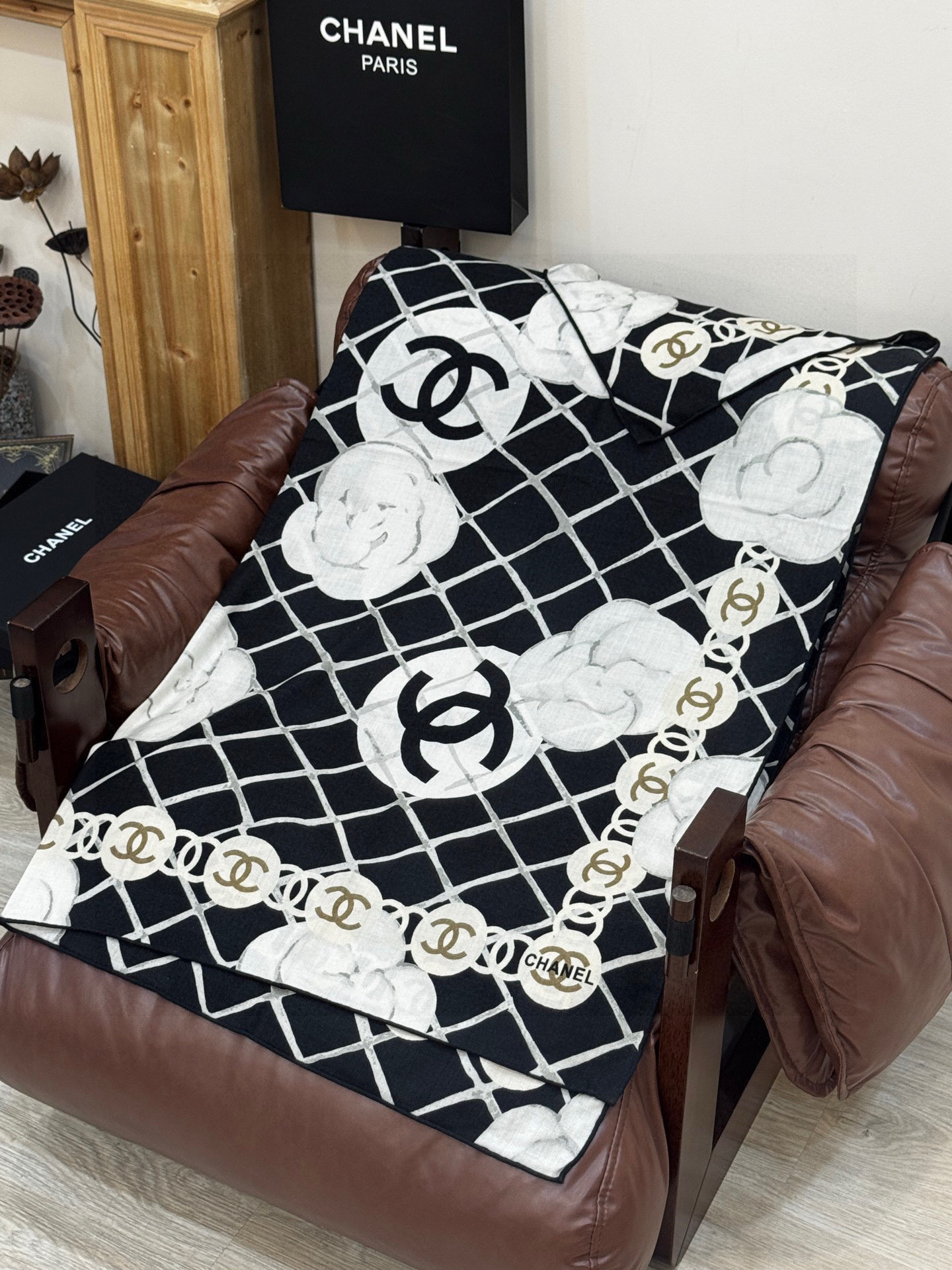 📦新款💖💖🏻🏻【山茶花印花140】140丝绒双面同色印花方巾‼️抢‼️VIP推荐 ‼️下手一定要快【高端