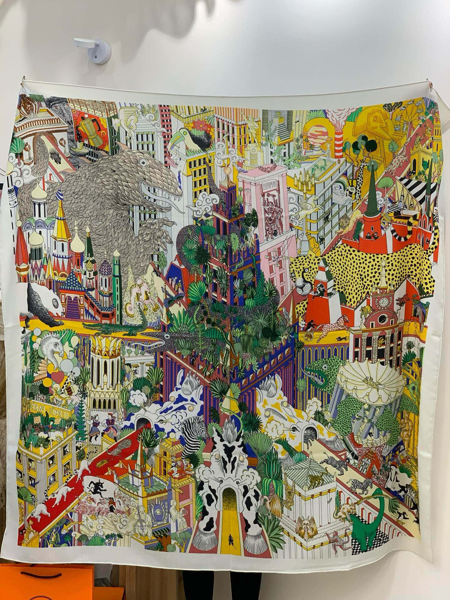 羊绒新款🆕👏👏买了都说好看‼️推荐💕爱马仕双面同色羊绒方巾【动物之城双面同色140】，顶级工艺超值‼️爱