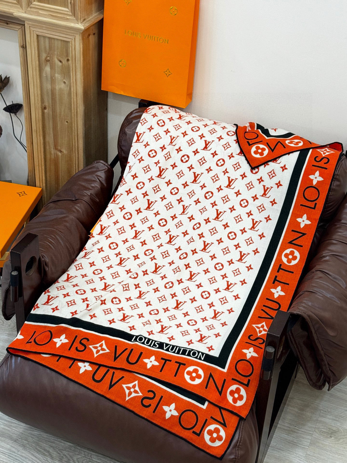 MONOGRAM INFINITY 140丝绒方巾【140顶级丝绒双面同色】Monogram Infin