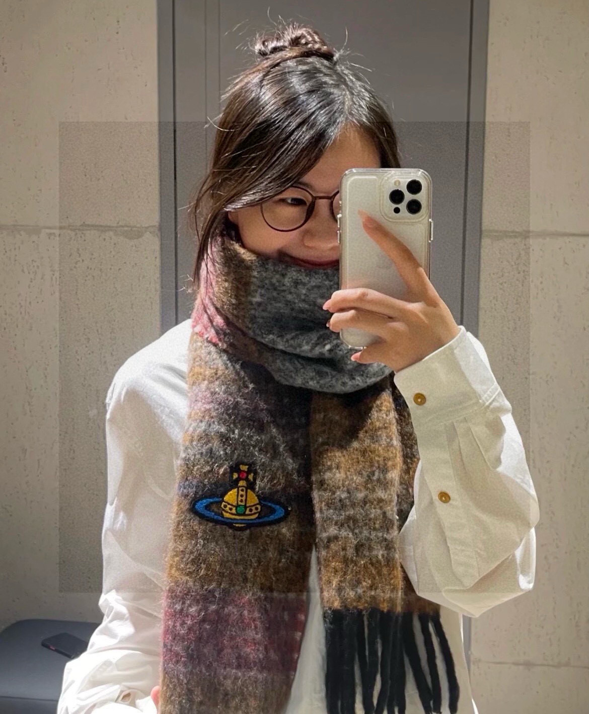 NO:603573,The Queen Mother’s super beautiful new mohair scarf!  Highly recommended to buy!  Good quality goods!  The main mohair scarf ~ it is said that it is very difficult to buy!  !  The workmanship is very exquisite and substantial, and our price is really worth it!  The biggest feeling of this scarf is that it is super soft and comfortable, and has a very airy and fluffy feel!  !  !  The texture unique to mohair’s special craftsmanship is really beautiful!  The quantity is limited, and there is no guarantee that it will be available at any time. As long as the economy allows, you can take whatever you want!  !  Crazy but not picky, crazy temperament!  Whoever surrounds you has temperament!  !  I really hope you don’t miss this style. Specification, 30x180cm, material mohair wool high version scarf, high version scarf19860909西太后超美新款马海毛围巾！超级推荐入手！质感好货！主打的马海毛围巾~据说超难买哦！！做工非常精致,很有分量,我们的价格真的超级值！这个围巾最大的感触就是:超级柔软舒服,并且很有空气蓬松感！！！马海毛特殊工艺特有的质感真的太美了！数量有限,不保证随时有货~只要经济允许,任意收！！狂不挑人,狂气质！谁围谁有气质！！真的希望大家不要错过这样的款式. 规格,30x180cm,材质马海毛羊毛高版本围巾,高版本围巾,scarf