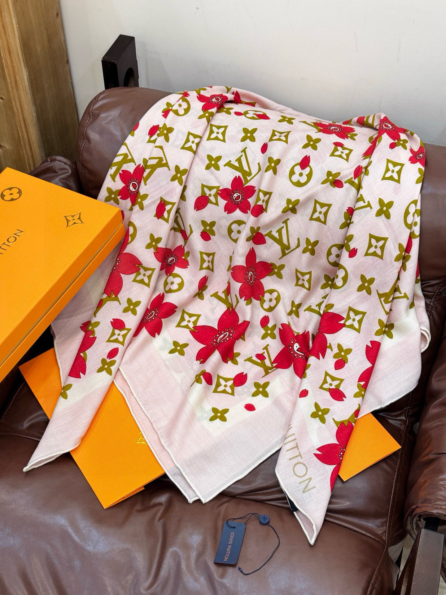 LV x TM MONOGRAM CHERRY BLOSSOM 【140顶级丝绒双面同色披肩】本款丝绒披