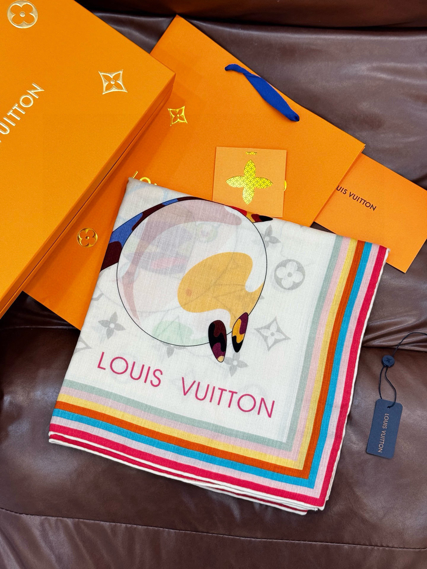 LV x TM SUPERFLAT 140丝绒方巾【140真丝羊绒双面同色披肩】LV x TM Mono