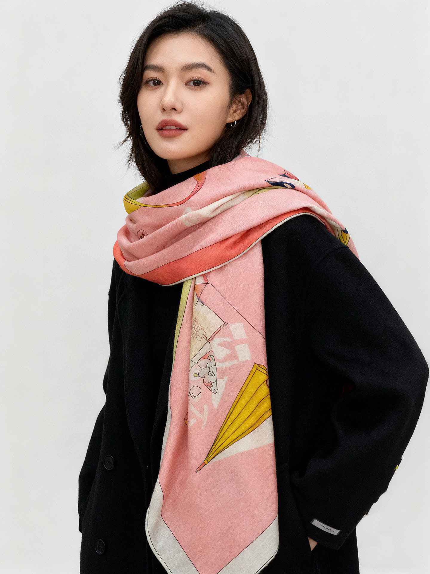 羊绒新款🆕👏👏买了都说好看‼️推荐💕爱马仕双面同色羊绒方巾【双面同色140】，顶级工艺超值‼️爱马仕专柜