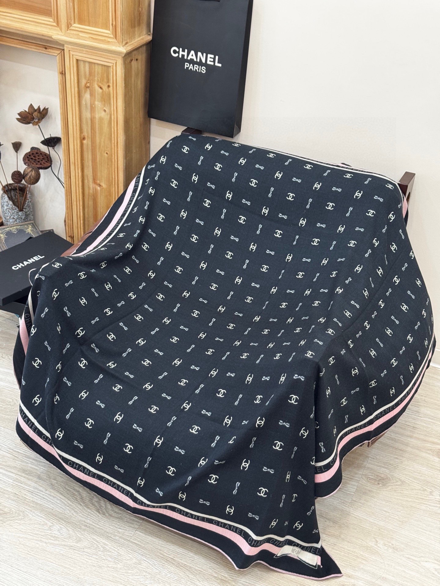 🌸·春日碎花20。 Chanel 140丝绒双面披肩25新款碎花花披肩超级有氛围感135*135cm的大