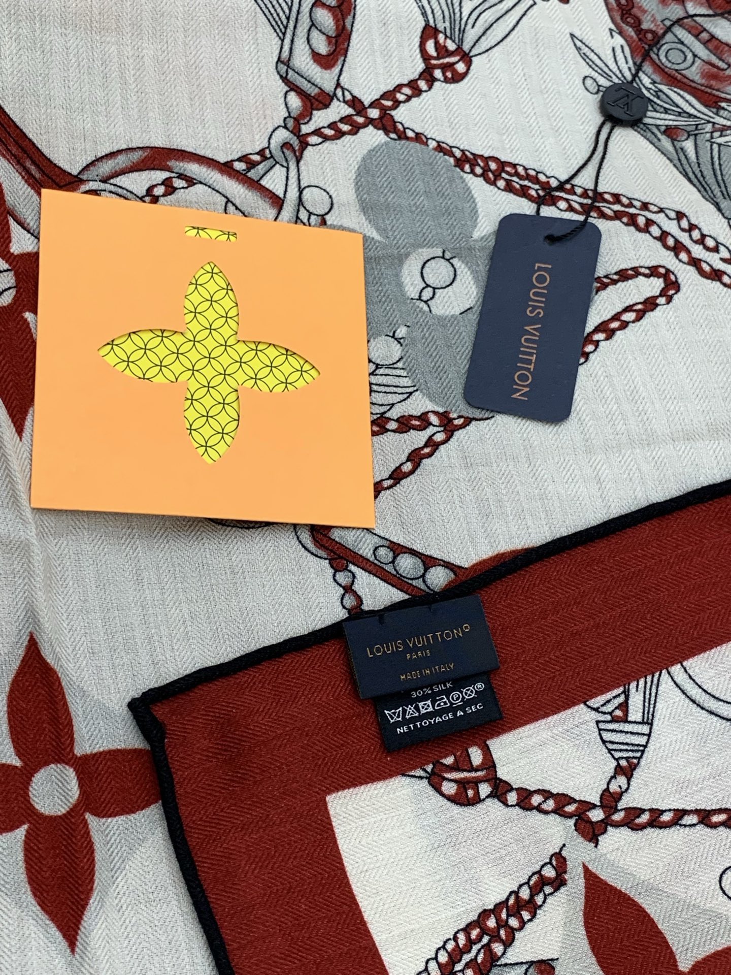 LV x TM 140披肩【140顶级丝绒双面同色披肩】本款LVxTMMonogram Multicol