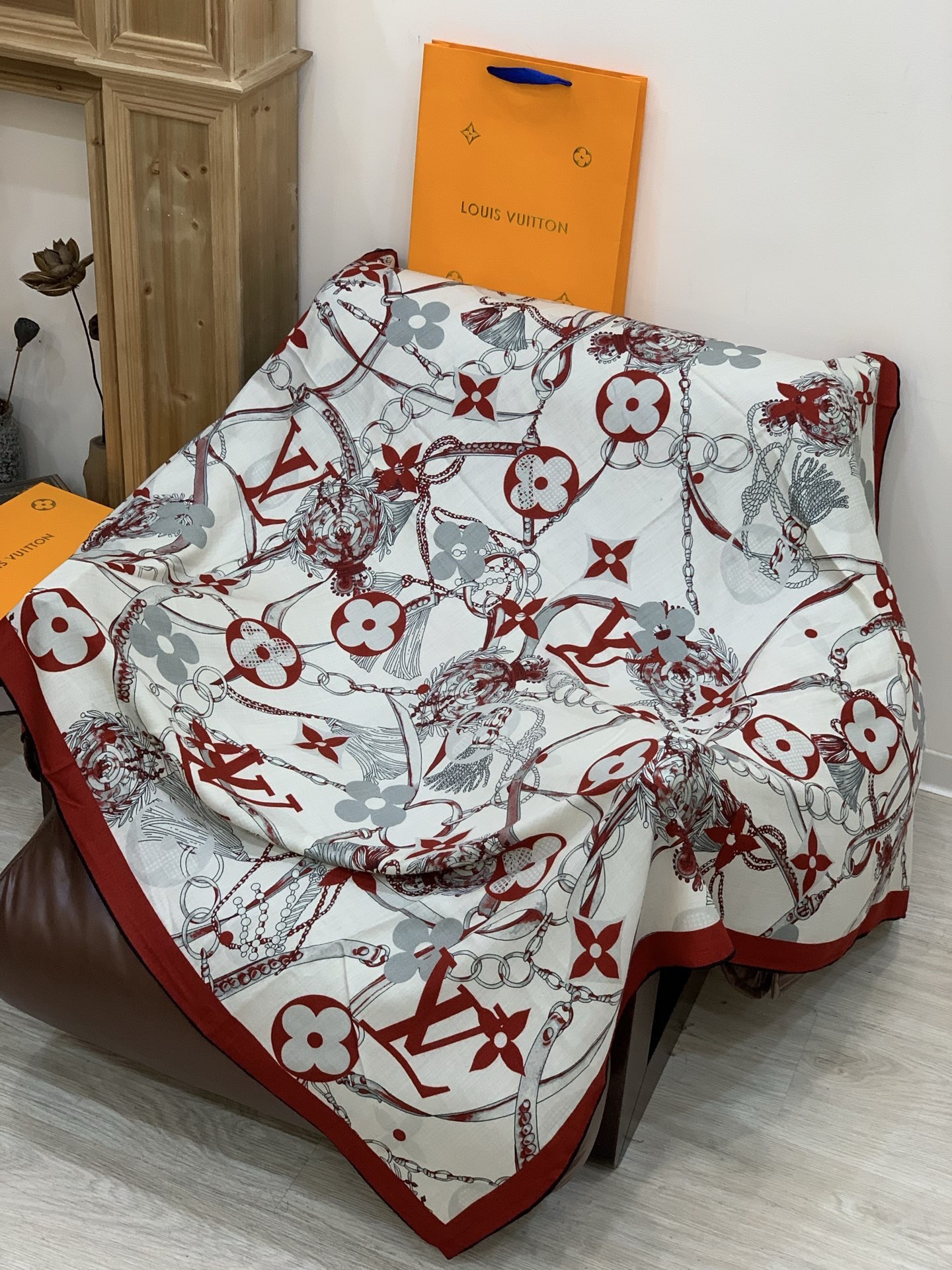 LV x TM 140披肩【140顶级丝绒双面同色披肩】本款LVxTMMonogram Multicol