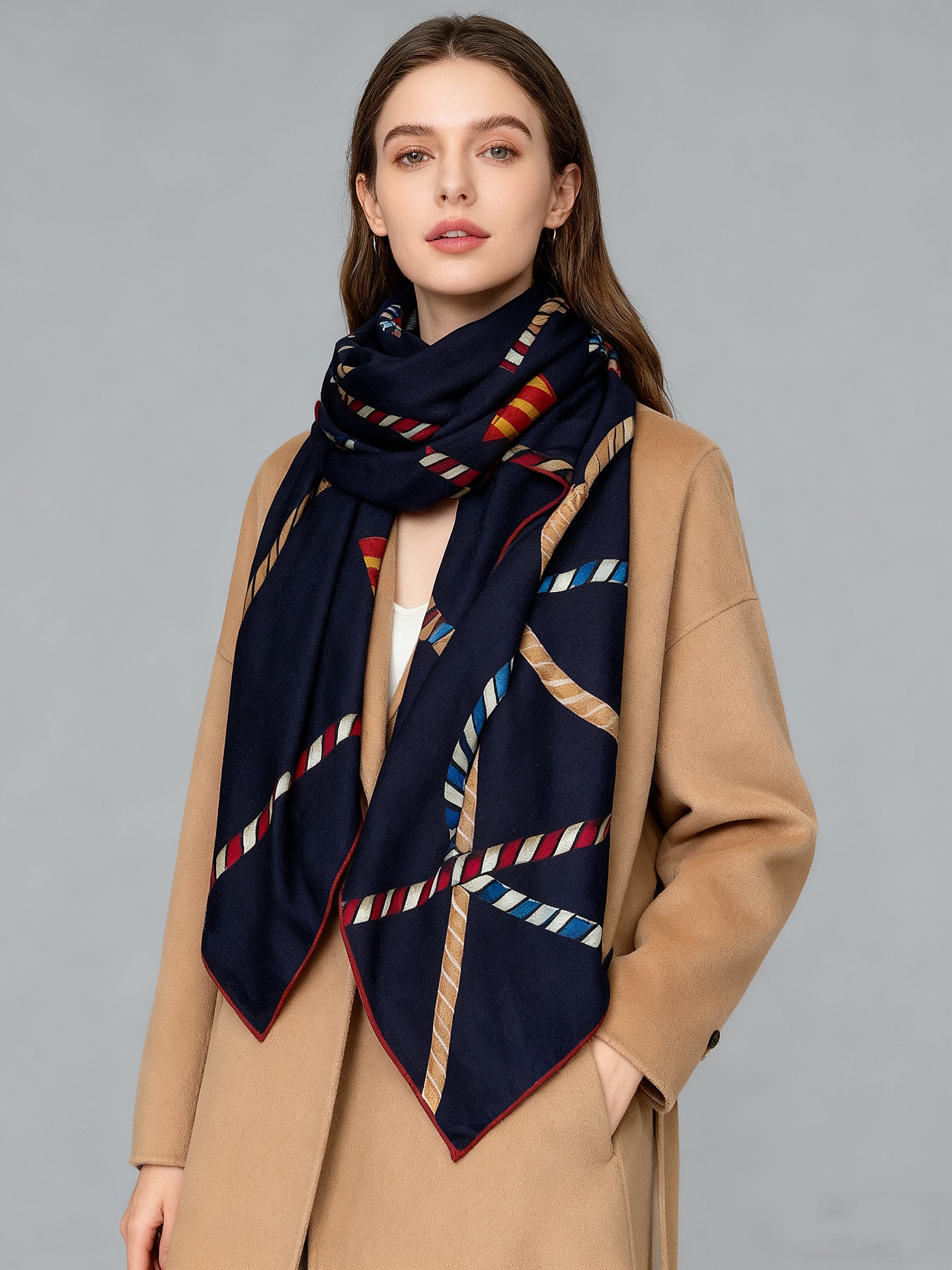 羊绒新款🆕👏👏买了都说好看‼️推荐💕爱马仕双面同色羊绒方巾【双面同色140】，顶级工艺超值‼️爱马仕专柜