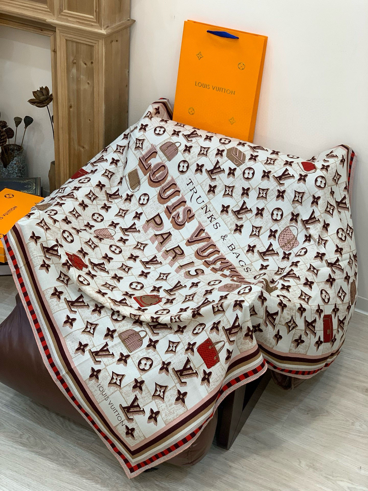 LV x TM 140披肩【140顶级丝绒双面同色披肩】本款LVxTMMonogram Multicol