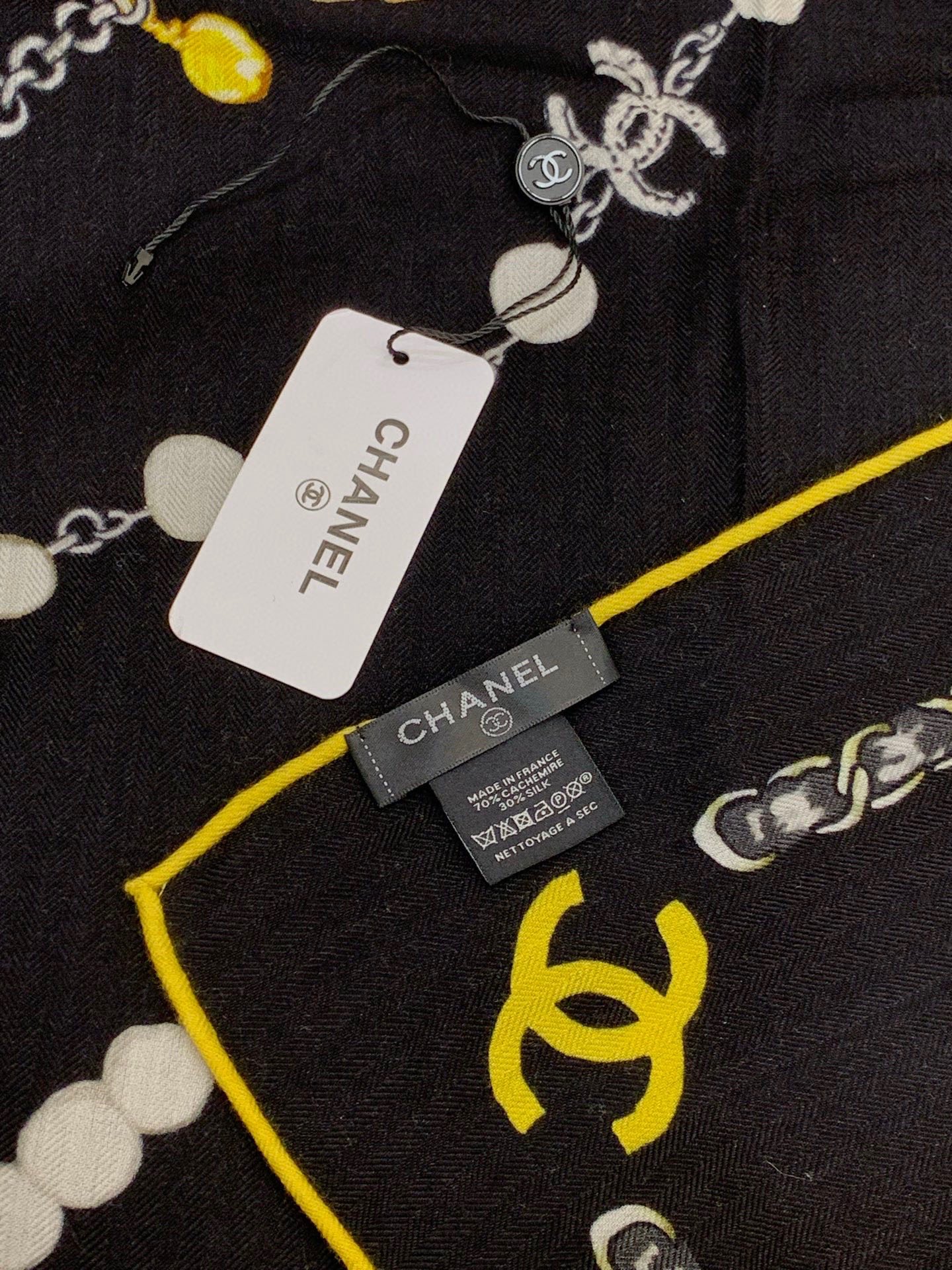 Chanel ~25秋冬新品～“珠光宝气”【140双面丝绒披肩】手工卷边丝绒方巾（30%桑蚕丝70%羊绒