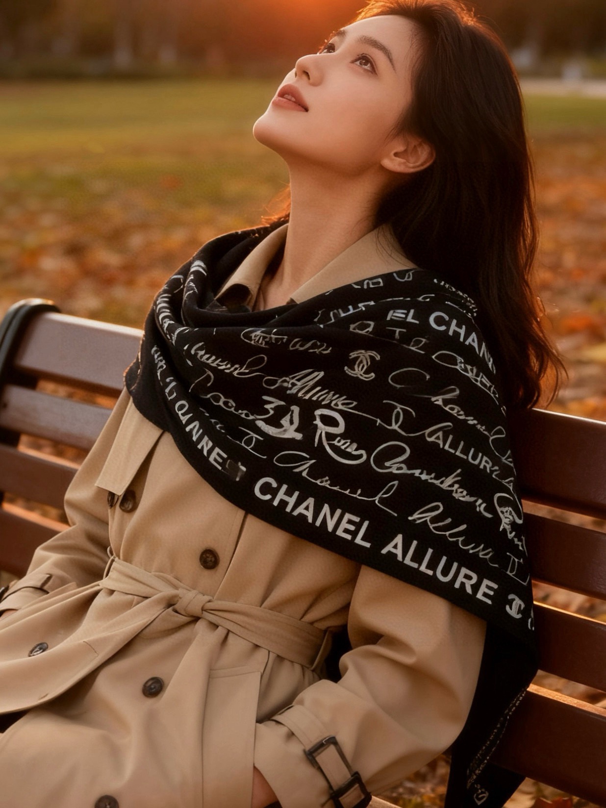 Chanel-丝绒双面方巾【140双面同色】出道即巅峰🐂火爆到一条难求🖤高级感十足的字母CC，和一切经典