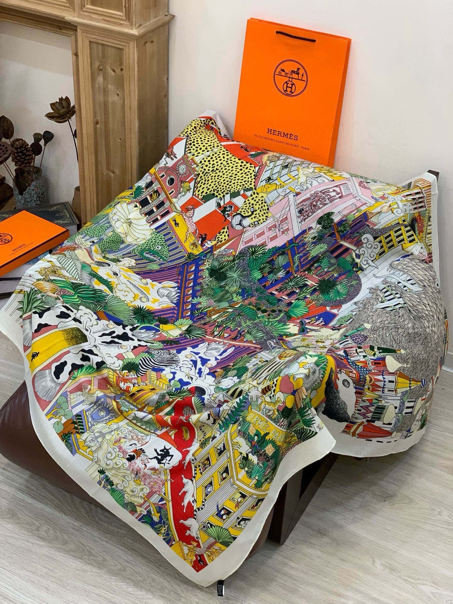 羊绒新款🆕👏👏买了都说好看‼️推荐💕爱马仕双面同色羊绒方巾【动物之城双面同色140】，顶级工艺超值‼️爱