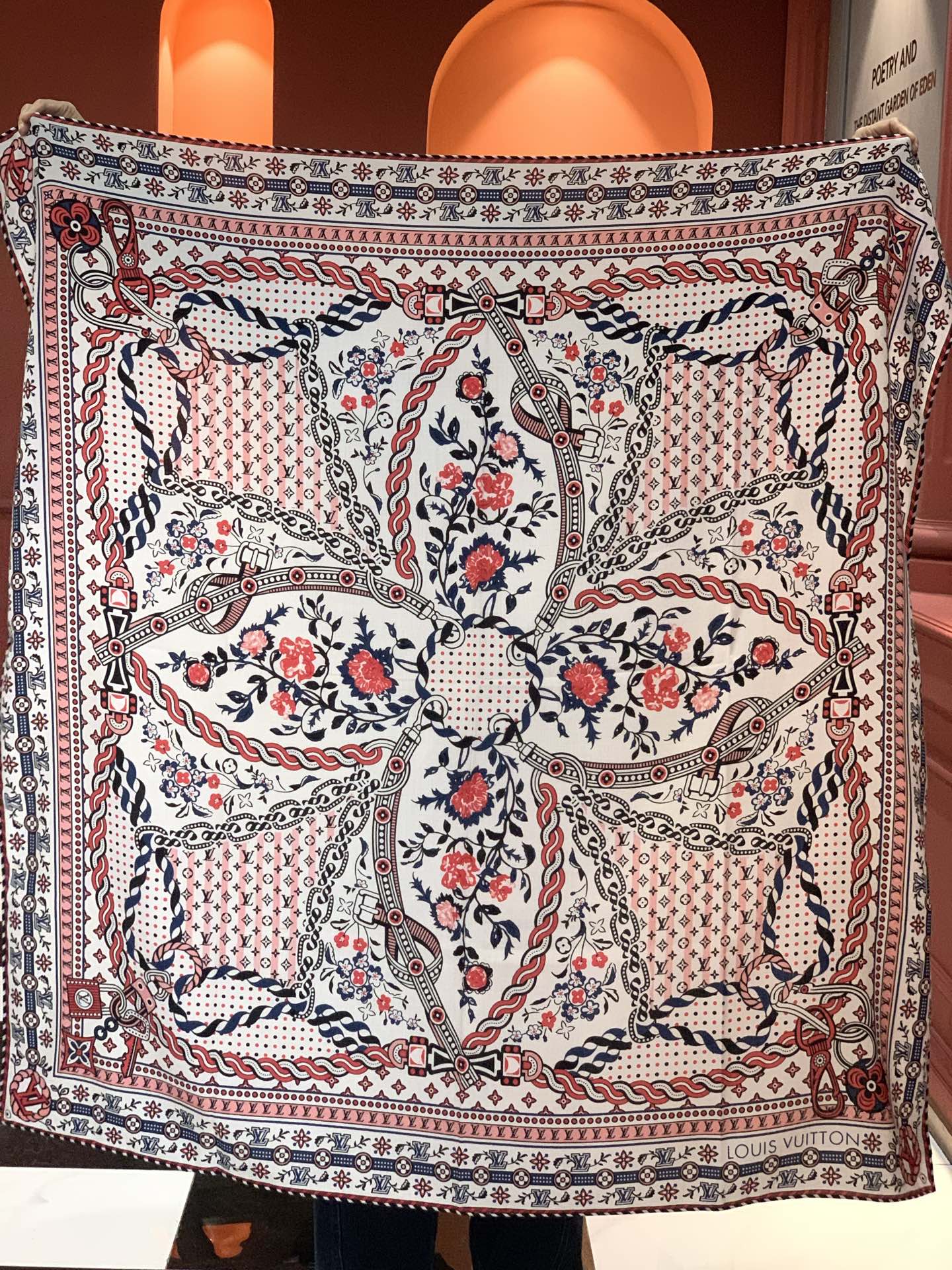 LV x TM 140披肩【140顶级丝绒双面同色披肩】本款LVxTMMonogram Multicol