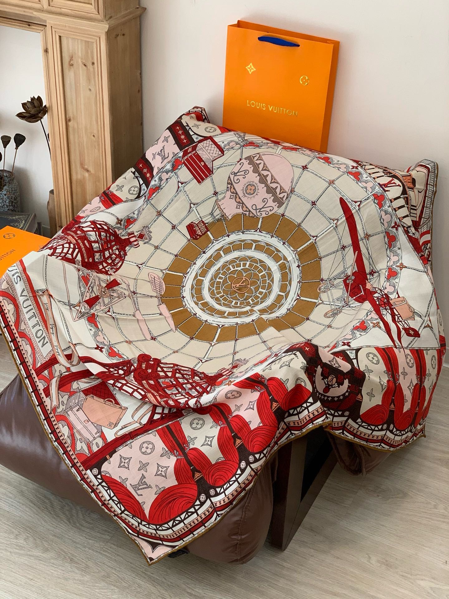 LV x TM 140披肩【140顶级丝绒双面同色披肩】本款LVxTMMonogram Multicol