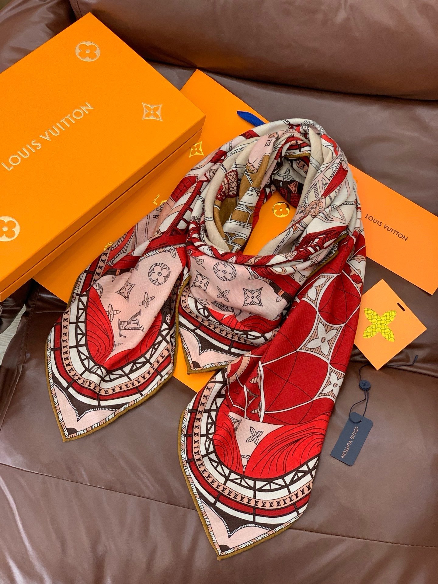 LV x TM 140披肩【140顶级丝绒双面同色披肩】本款LVxTMMonogram Multicol