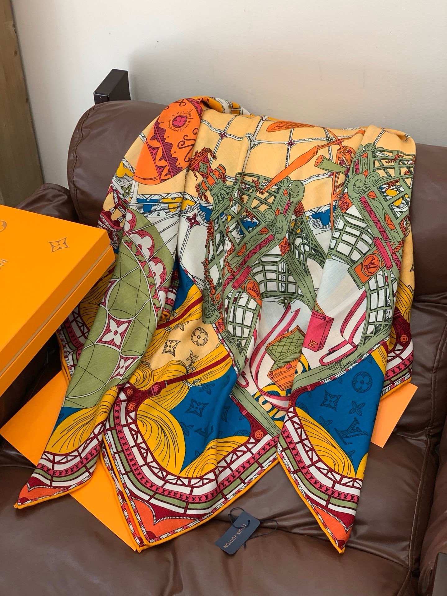 LV x TM 140披肩【140顶级丝绒双面同色披肩】本款LVxTMMonogram Multicol