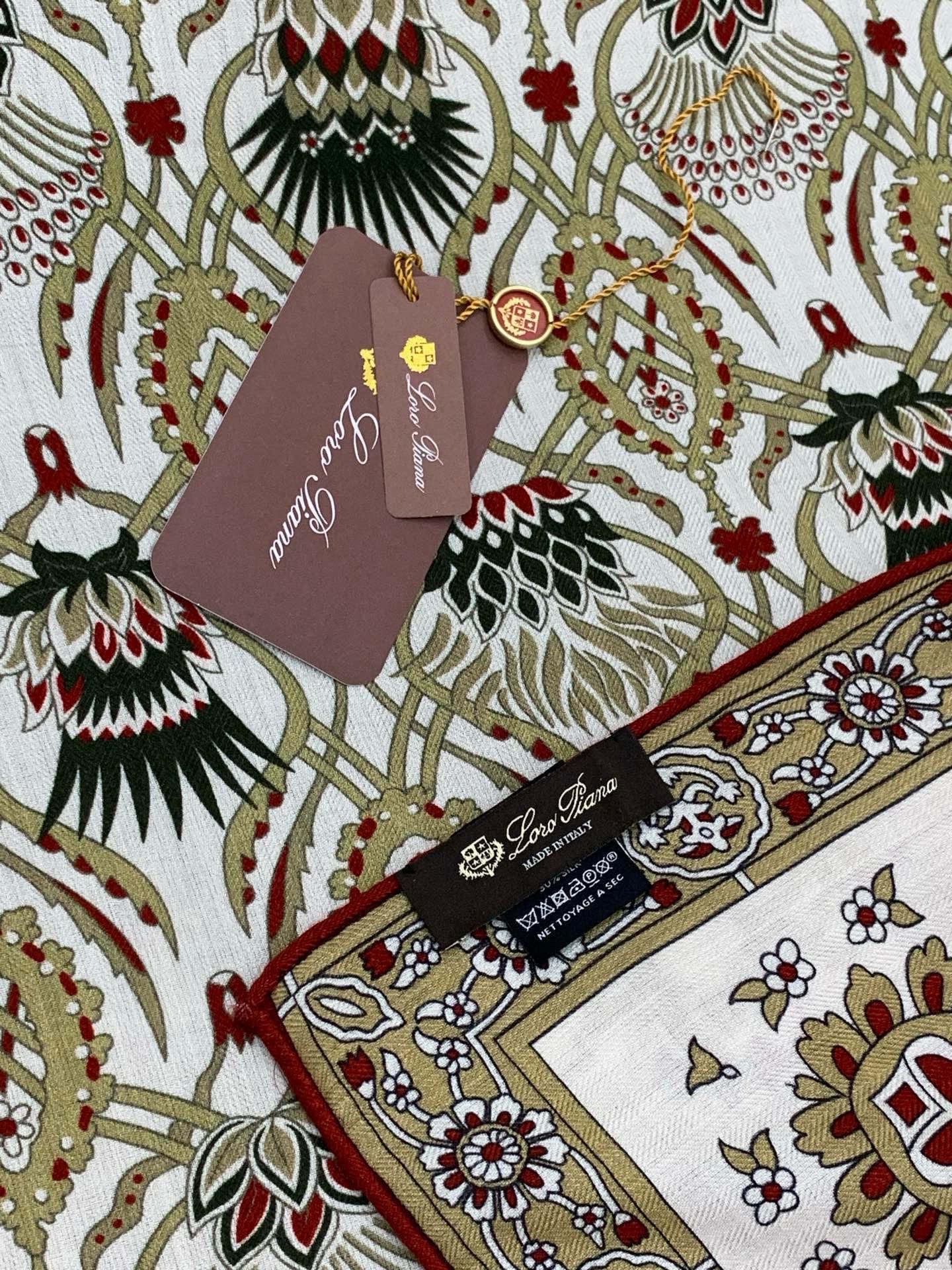 💟2025年 ETRo 秋冬抢先 上新💞【双面同色丝毛方巾】手工卷边山羊绒和真丝混纺披肩（70%山羊绒，