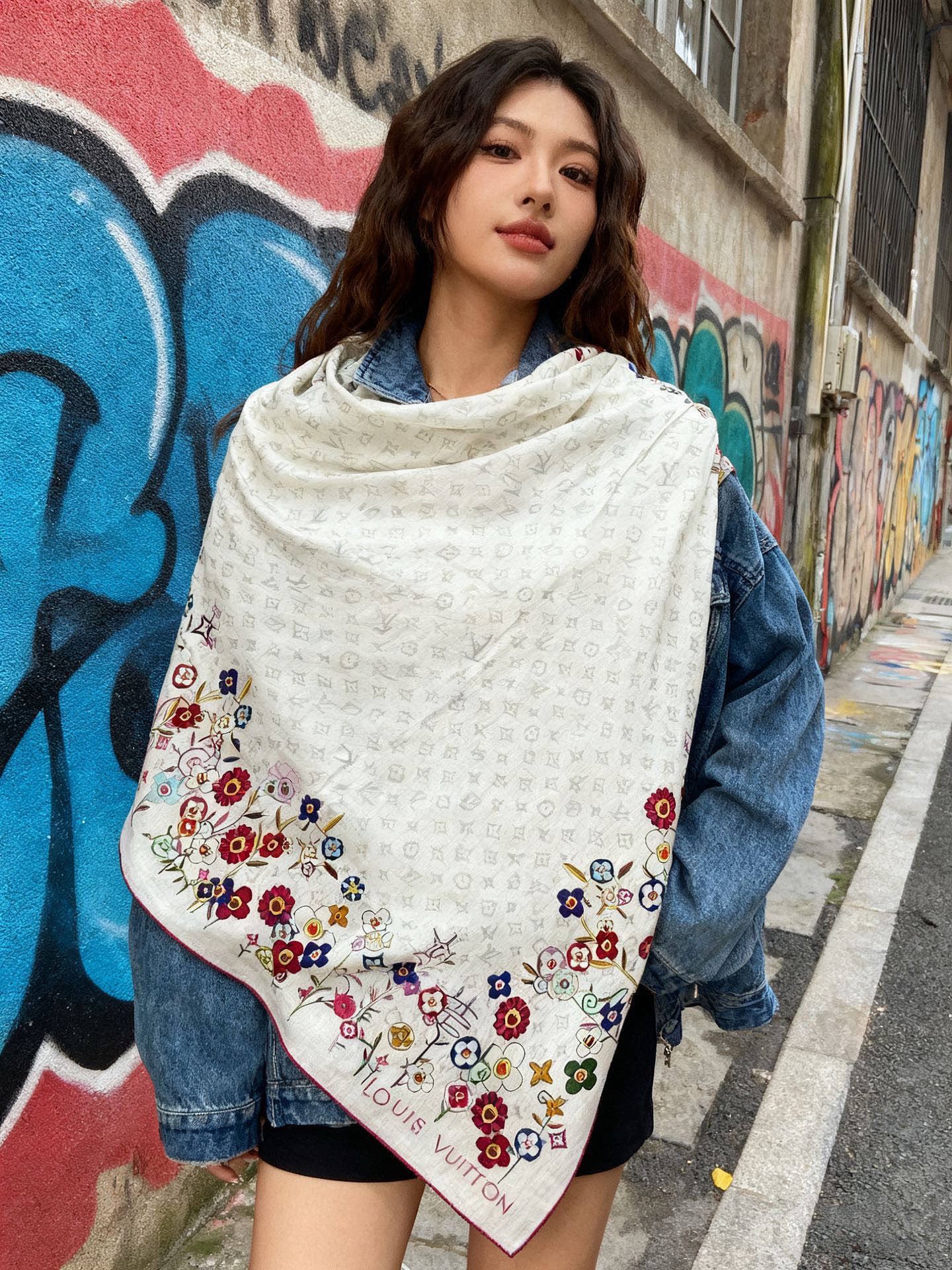 LV x TM SUPERFLAT FLOWERS 140 披肩【140顶级丝绒双面同色印花】LV x 