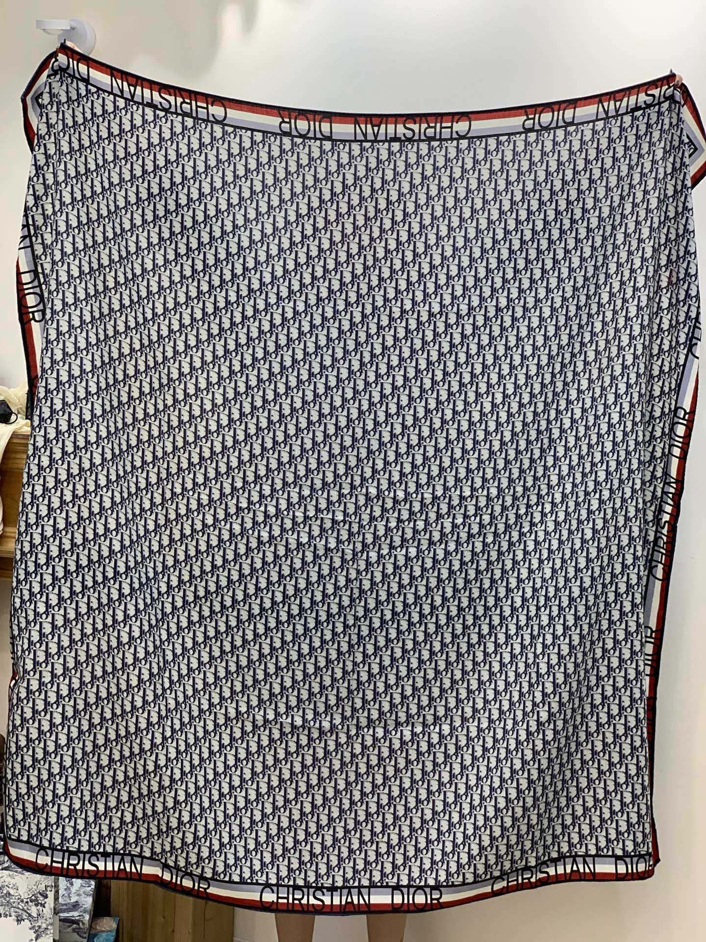 新✨✨😘👍Dior最最新的专柜主打款【D边框老花140】 💟 度假及日常都非常好搭配的款😍订单私流 】一