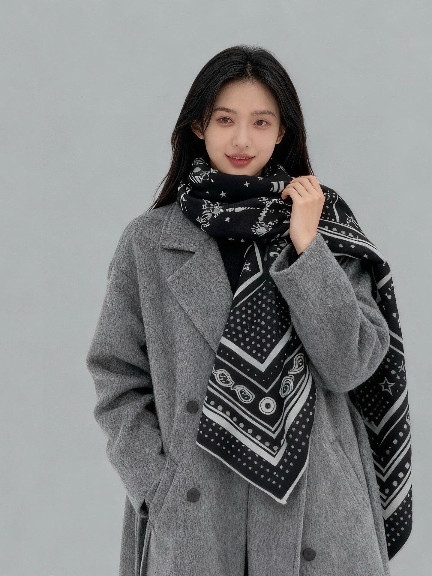 羊绒新款🆕👏👏买了都说好看‼️推荐💕爱马仕双面同色羊绒方巾【双面同色140】，顶级工艺超值‼️爱马仕专柜