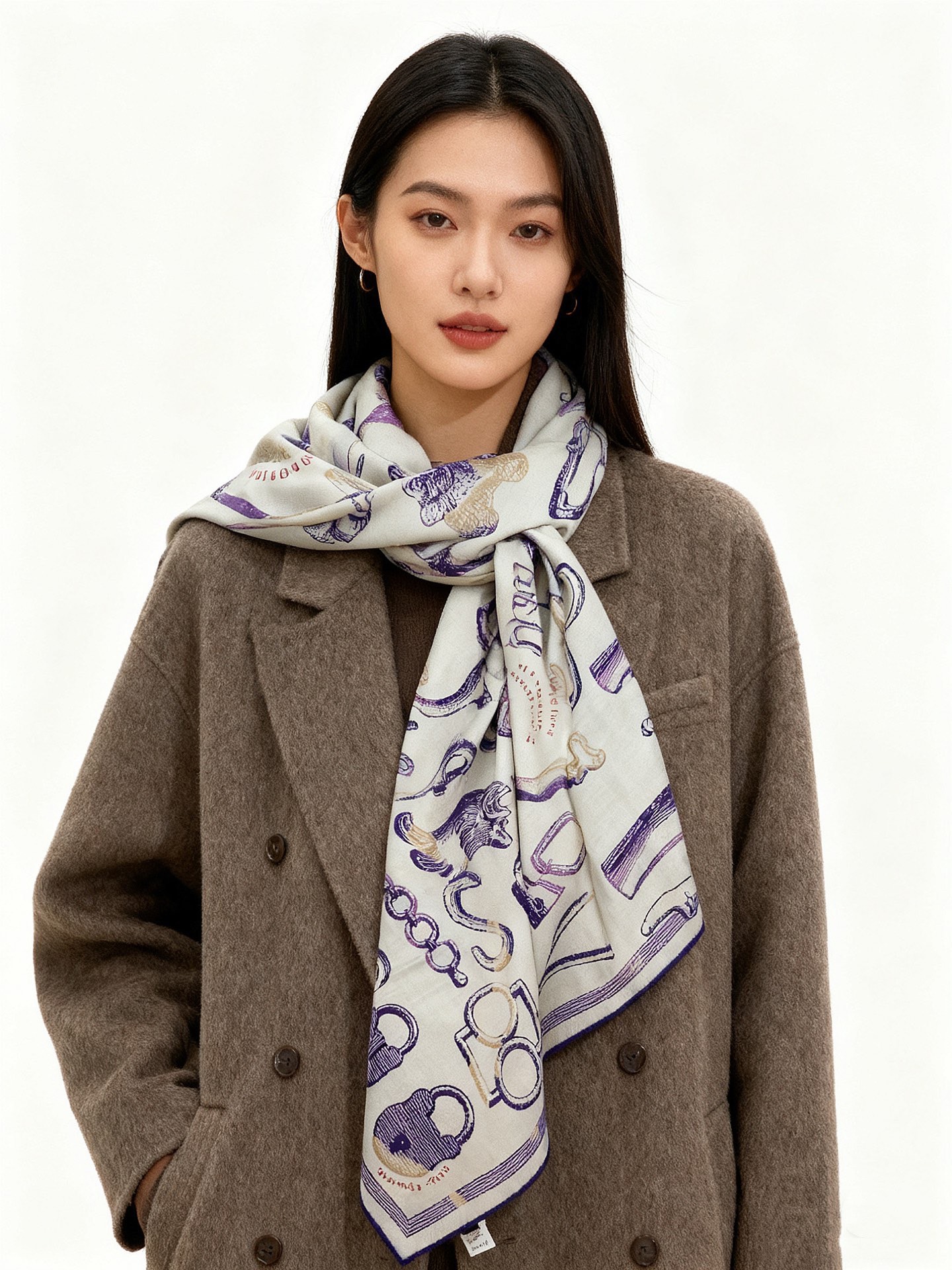 爱马仕(Hermes)【💗】 | “马具故事的诗意回顾”140披肩 【上新❤️】 永远秉承高品质手工卷边