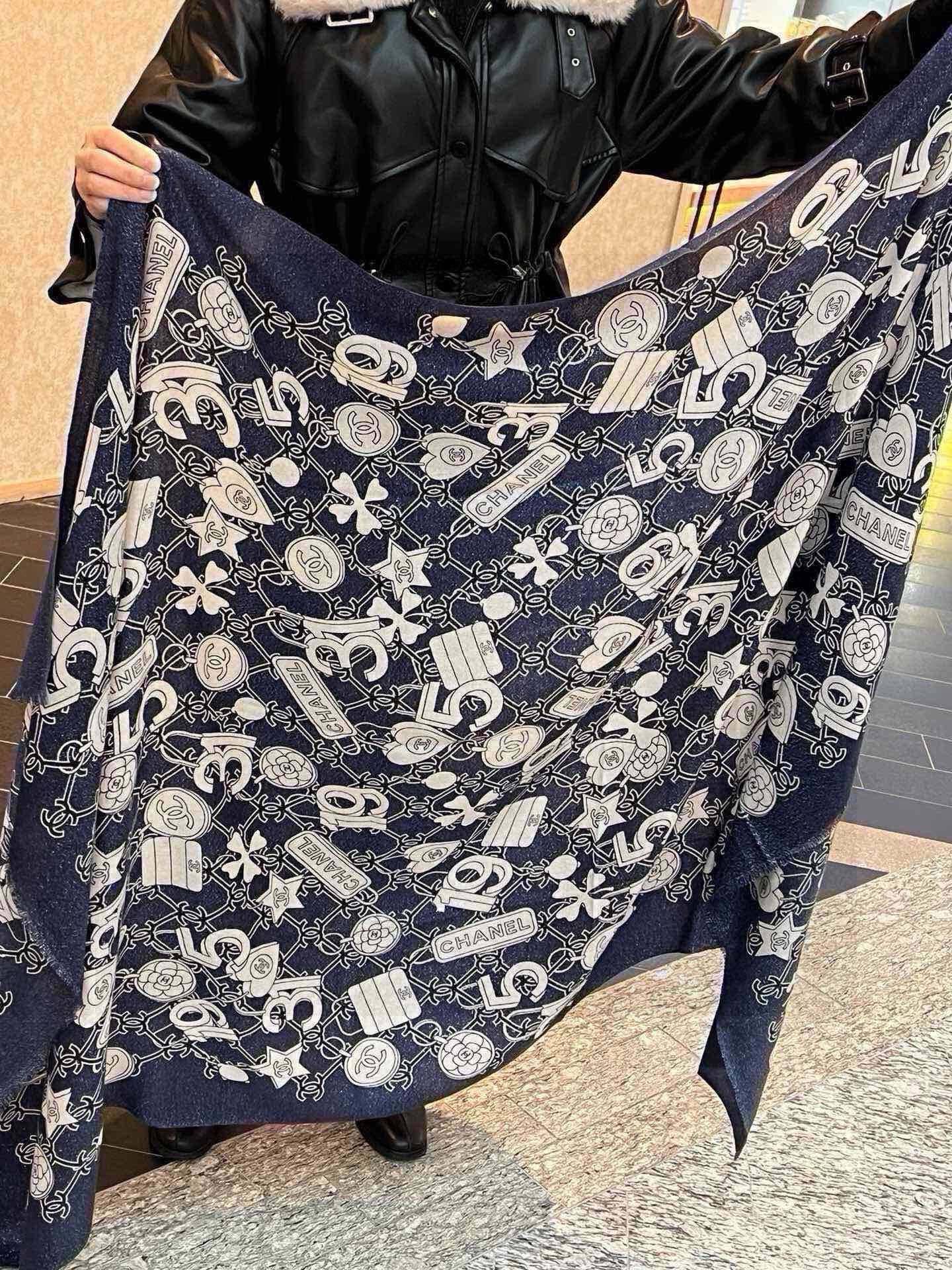 上新🌟 会发光发亮的围巾 💄💋新款客供银线💖羊绒面料长巾 😘美翻了[流泪]【手绘LOGO银线长巾】御用殿