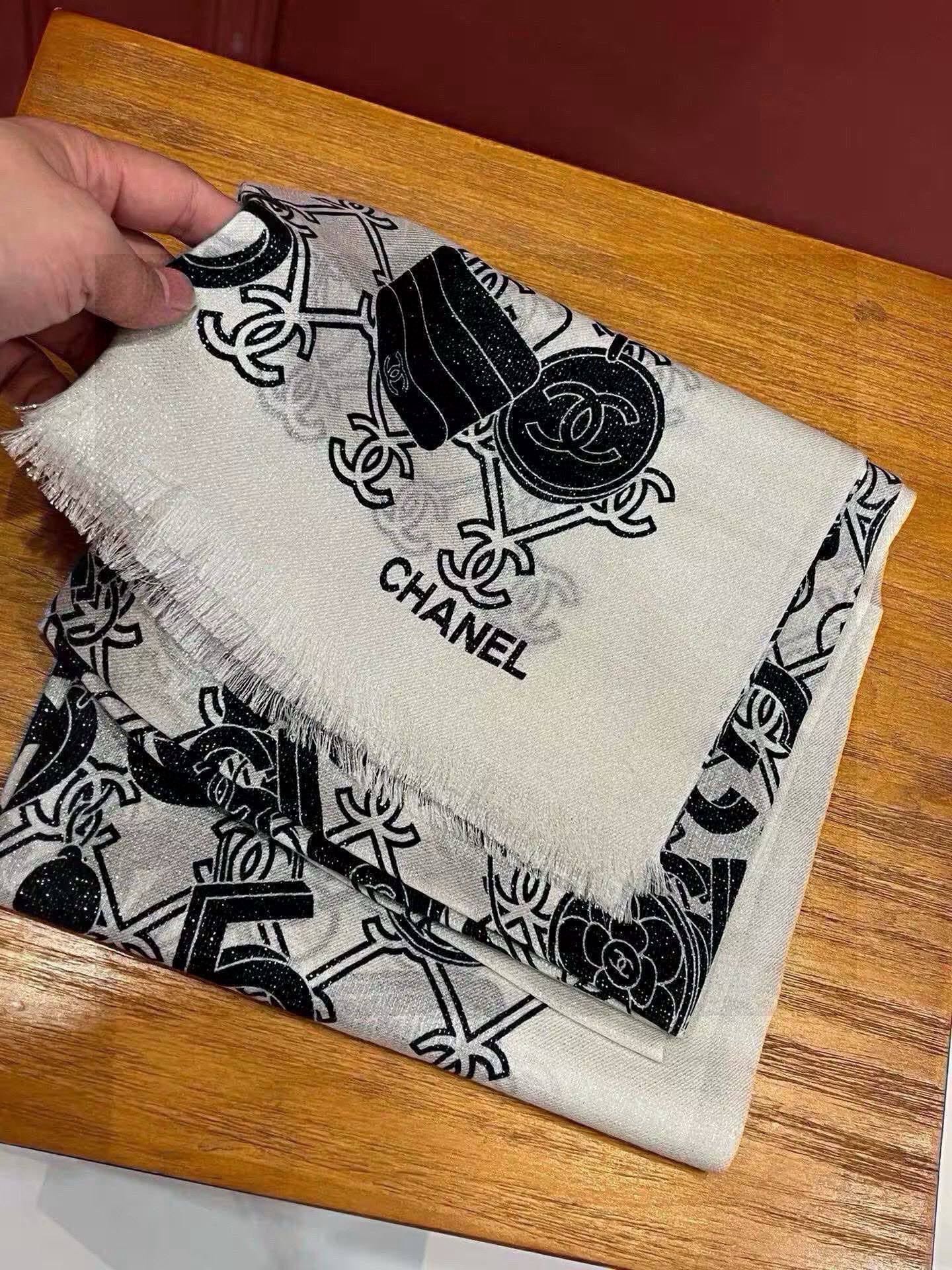 上新🌟 会发光发亮的围巾 💄💋新款客供银线💖羊绒面料长巾 😘美翻了[流泪]【手绘LOGO银线长巾】御用殿