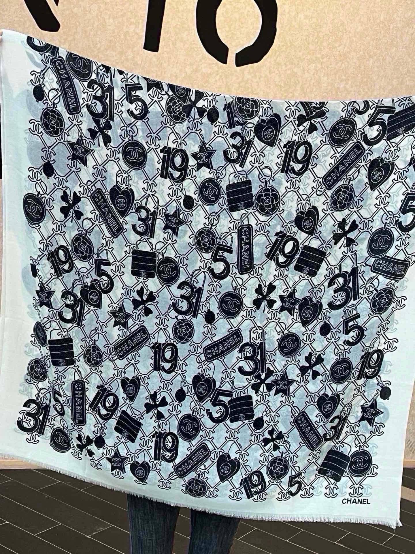 上新🌟 会发光发亮的围巾 💄💋新款客供银线💖羊绒面料长巾 😘美翻了[流泪]【手绘LOGO银线长巾】御用殿