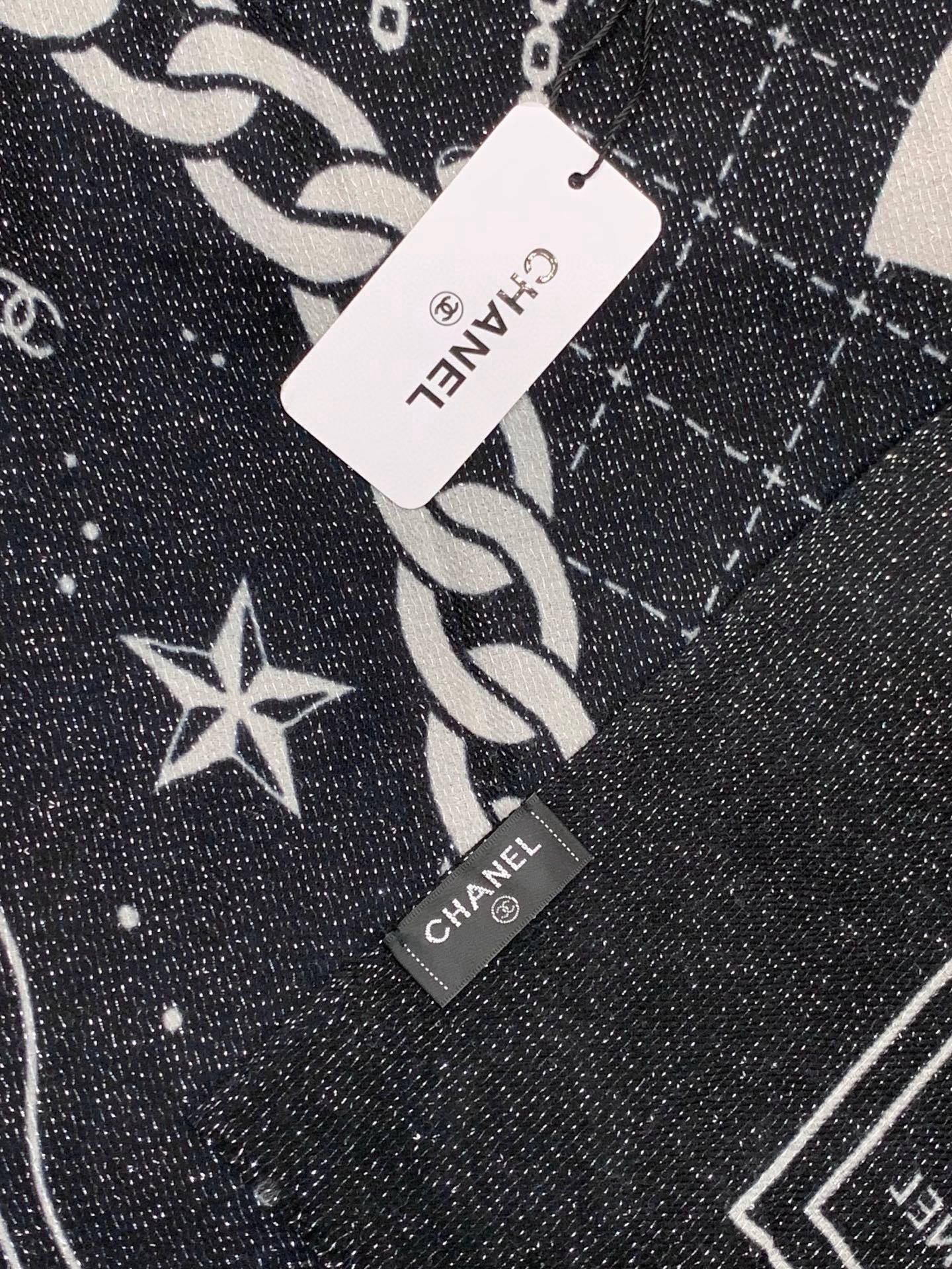 上新🌟 会发光发亮的围巾 💄💋新款客供银线💖羊绒面料长巾 😘美翻了[流泪]【银线双C图案】御用殿堂级极‼