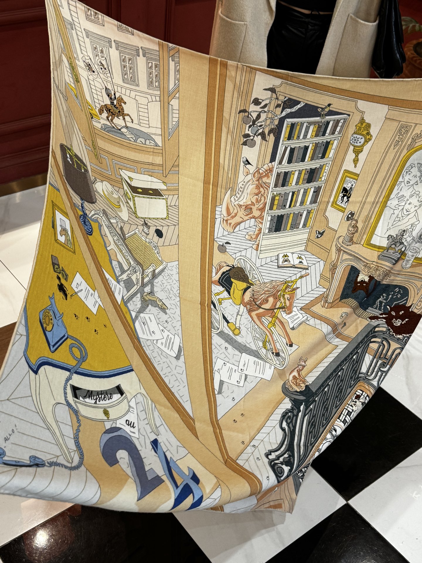 💟上新💞｛24号之谜｝羊绒大方巾[双面同色140]手工卷边H家是创意和作品故事的无限源泉，每季皆推出全新