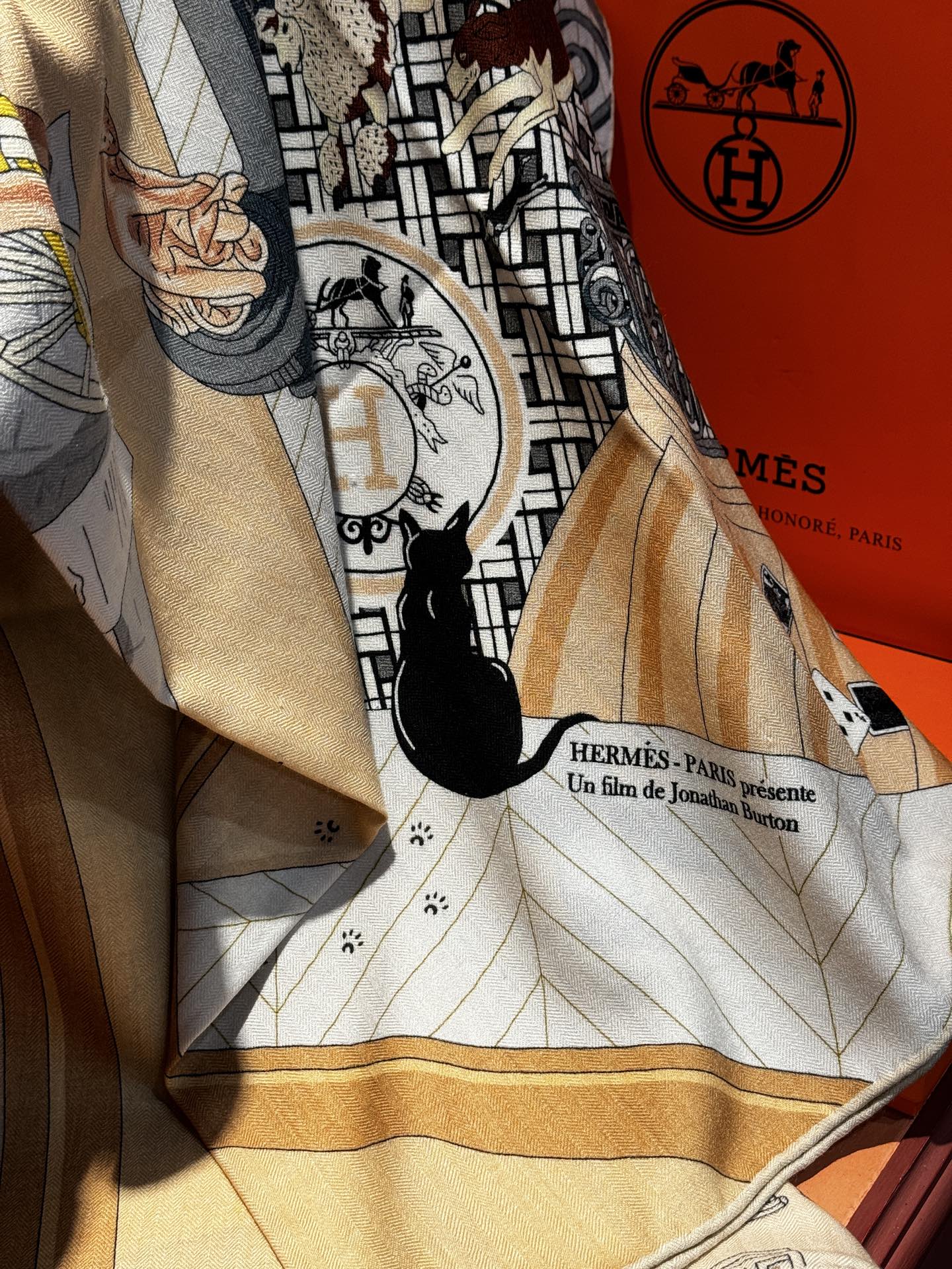 💟上新💞｛24号之谜｝羊绒大方巾[双面同色140]手工卷边H家是创意和作品故事的无限源泉，每季皆推出全新