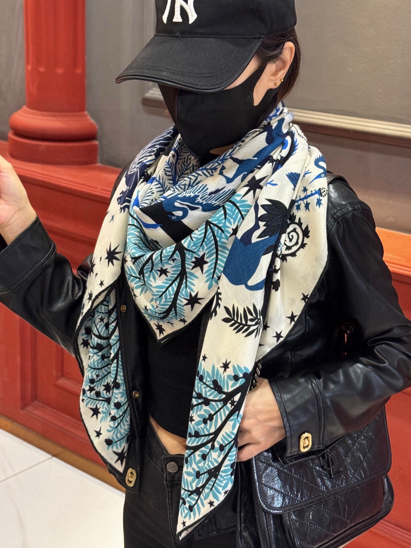 羊绒新款🆕👏👏买了都说好看‼️推荐💕爱马仕双面同色羊绒方巾【玛雅森林双面同色140】，顶级工艺超值‼️爱