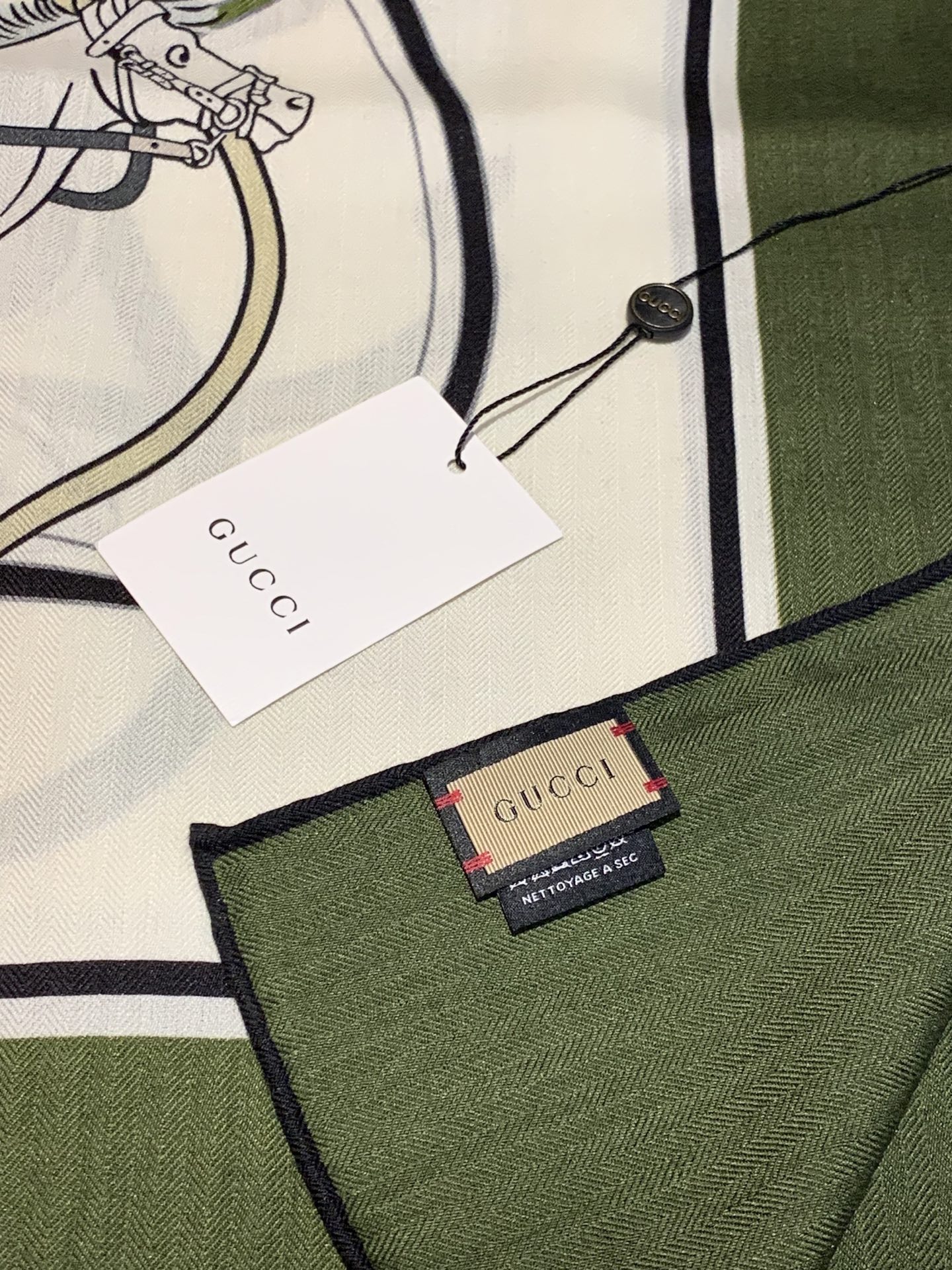 gucci scarf Gucci~140 double-sided velvet shawl — photo 4