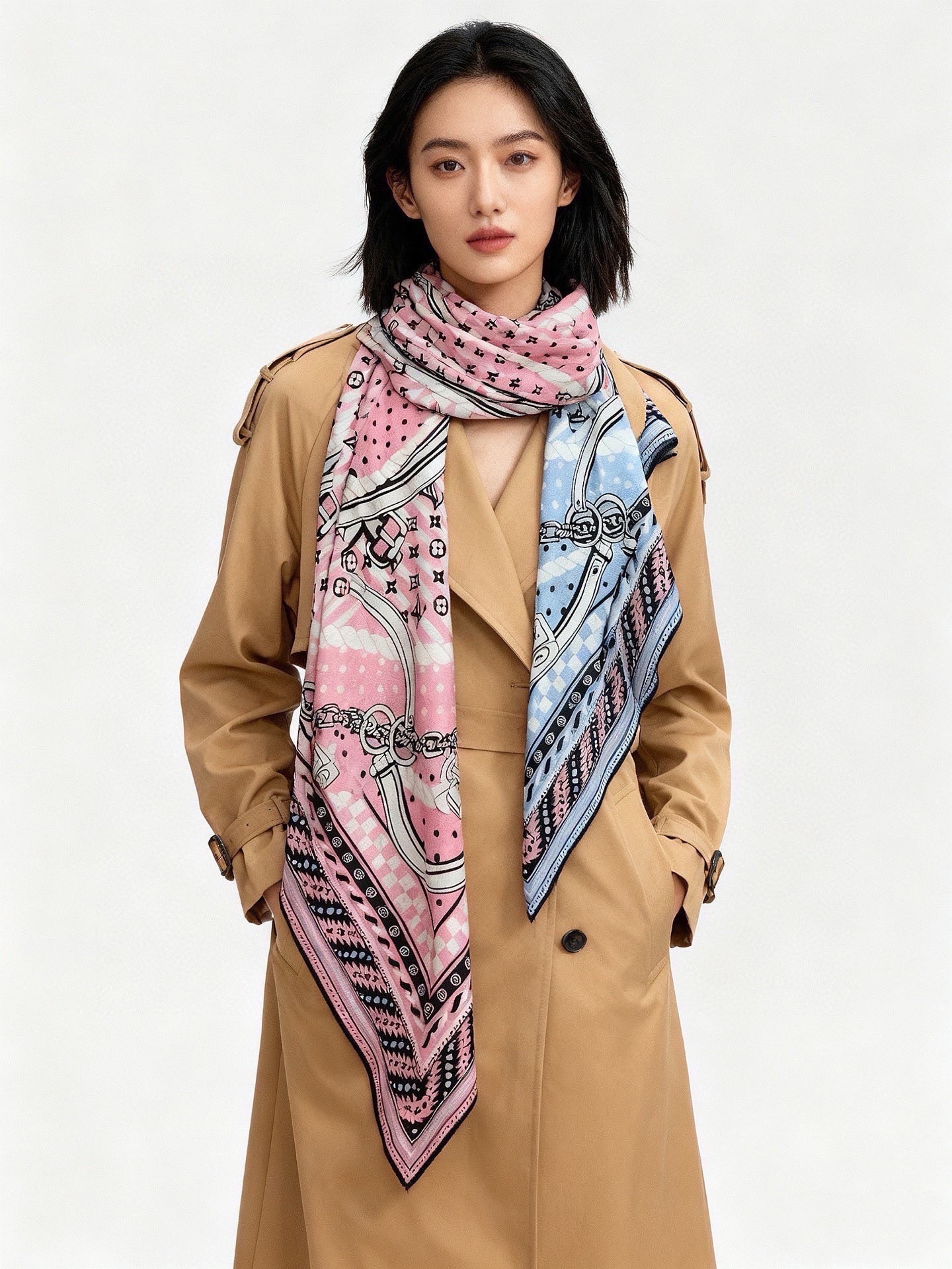 Scarf（围巾） Style Beige Scarf Lookbook Reference image 1