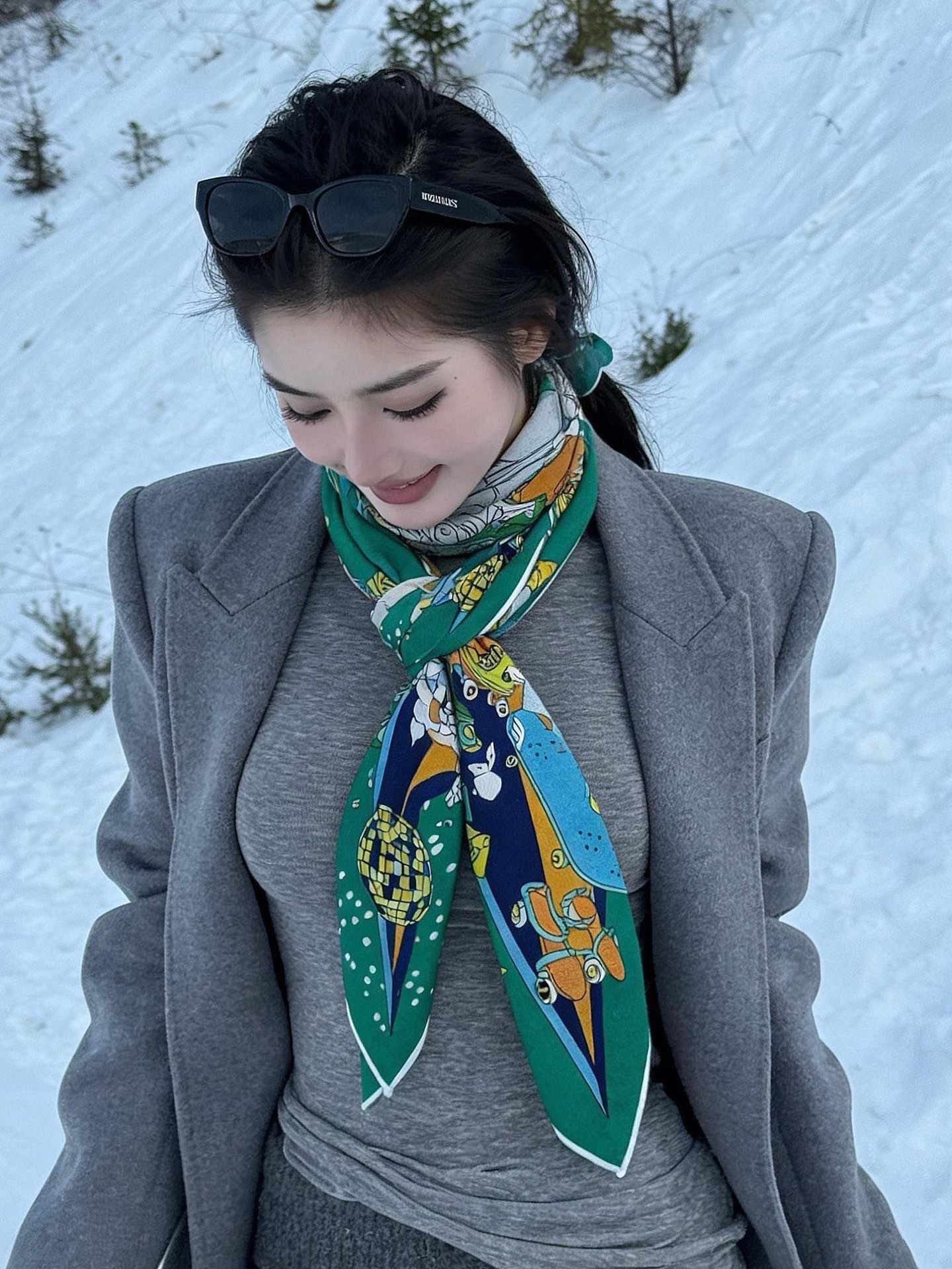 Scarf（围巾） Style Beige Scarf Lookbook Reference image 2