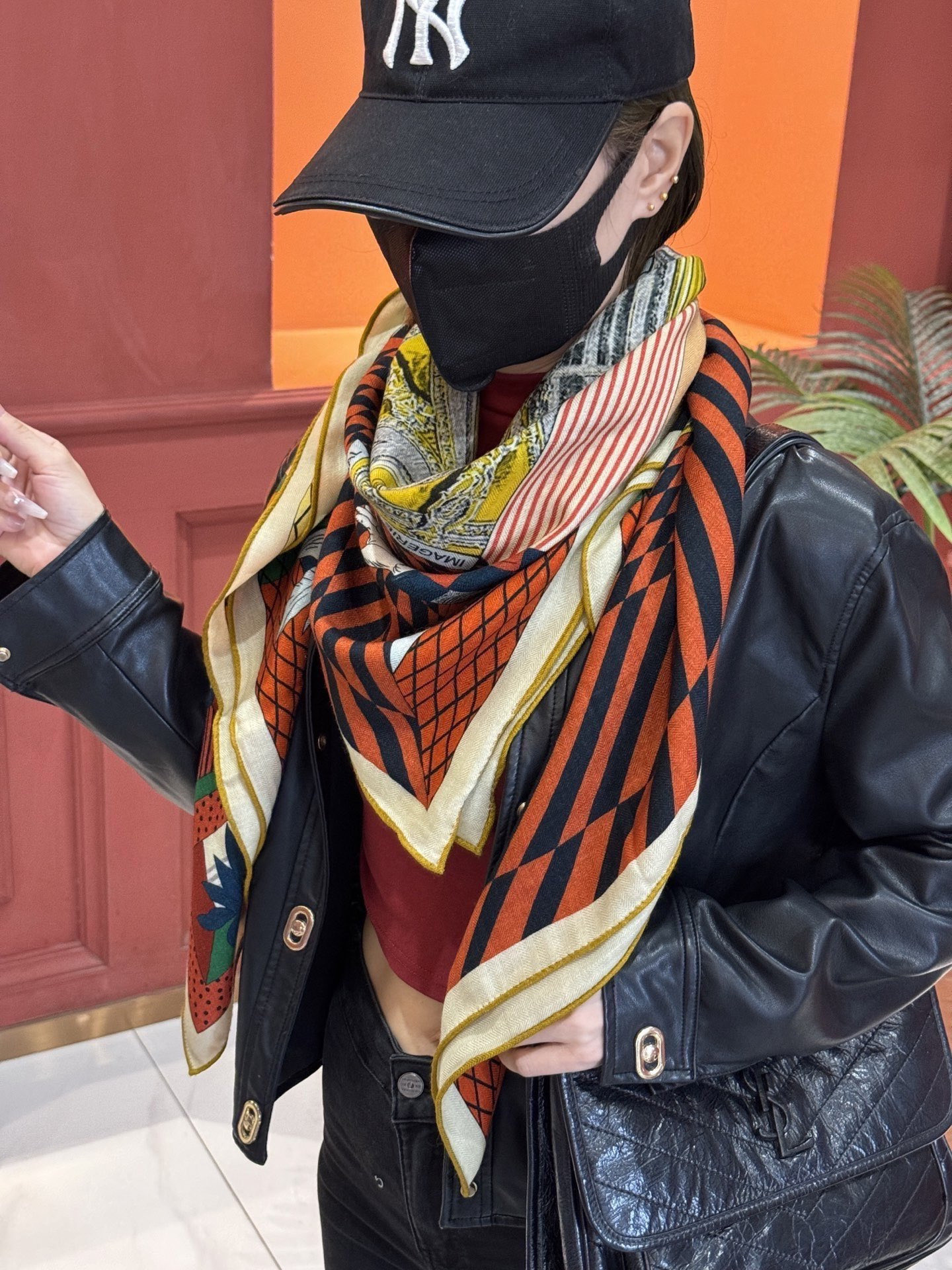 Scarf Style Scarf Other Scarf detail image 3 from source 779527