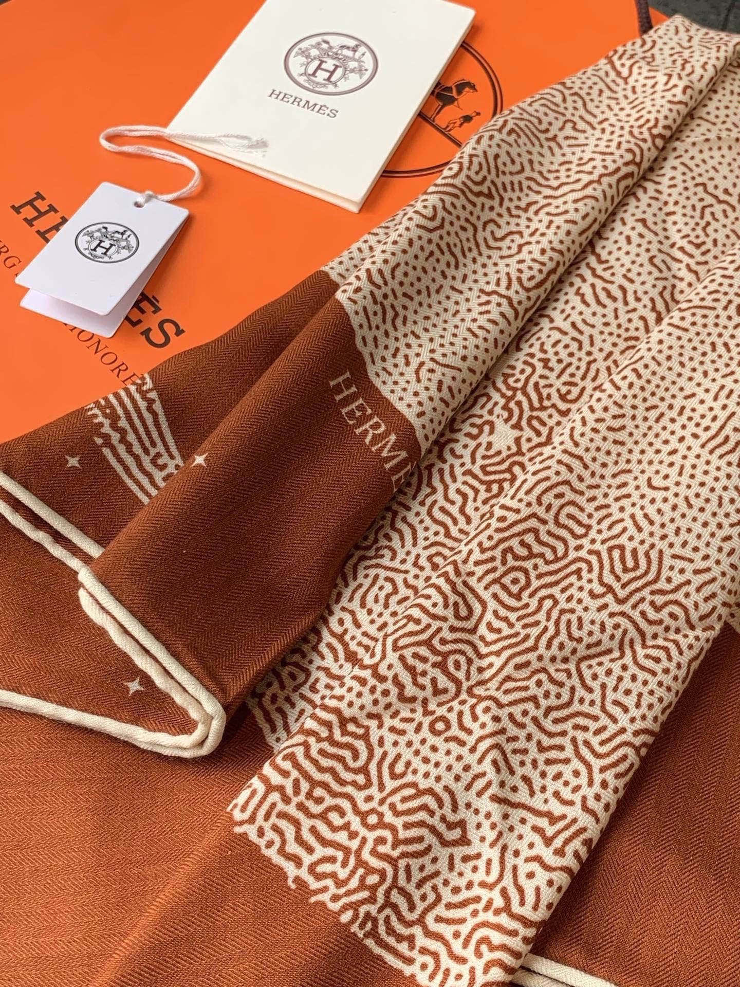 Scarf Style Beige Scarf Other Scarf detail image 6 from source 779530