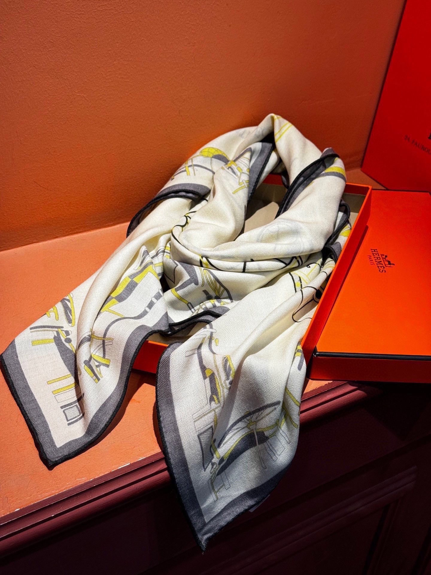 Scarf Style Leather Scarf Other Scarf detail image 7 from source 779532