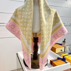 MONOGRAM SILHOUETTE 90双面丝巾Monogram Silhouette 方巾为华美桑 MONOGRAM SILHOUETTE 90双面丝巾Monogram Silhouette 方巾为华美桑
