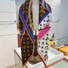 STRAPAND TRUNK SQUARE 90方巾StraPAnd Trunk Square 方巾致敬 STRAPAND TRUNK SQUARE 90方巾StraPAnd Trunk Square 方巾致敬