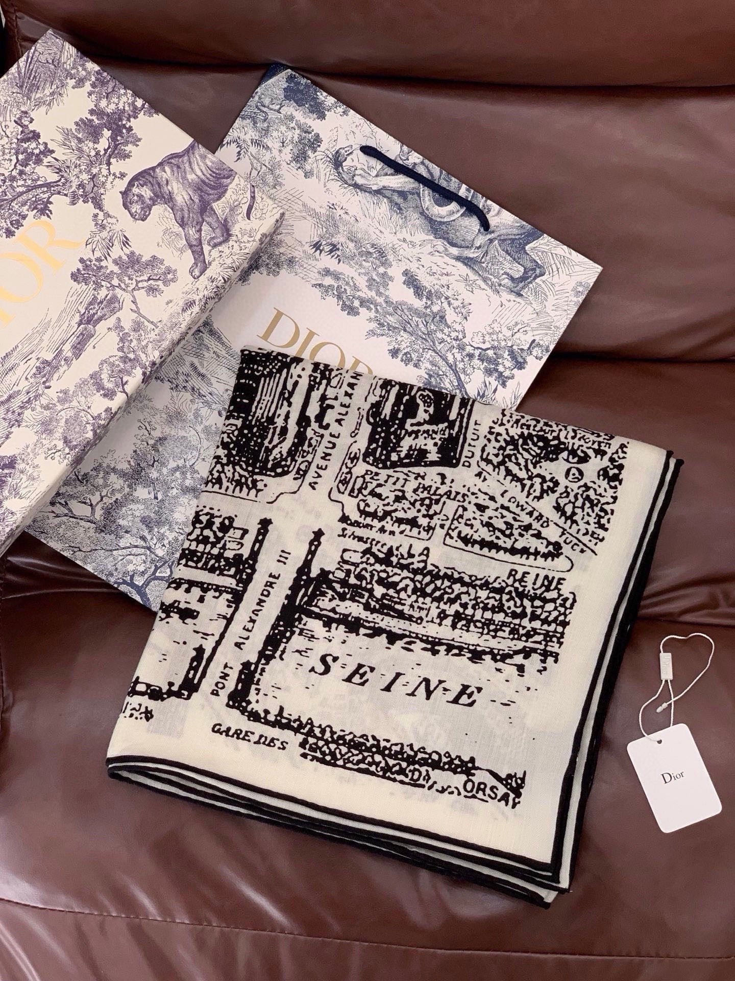 Dior ❤【️巴黎地图】140*140双面同色丝绒方巾🉐️LAN DE 价🉐️ARIS 巴黎地图这款方