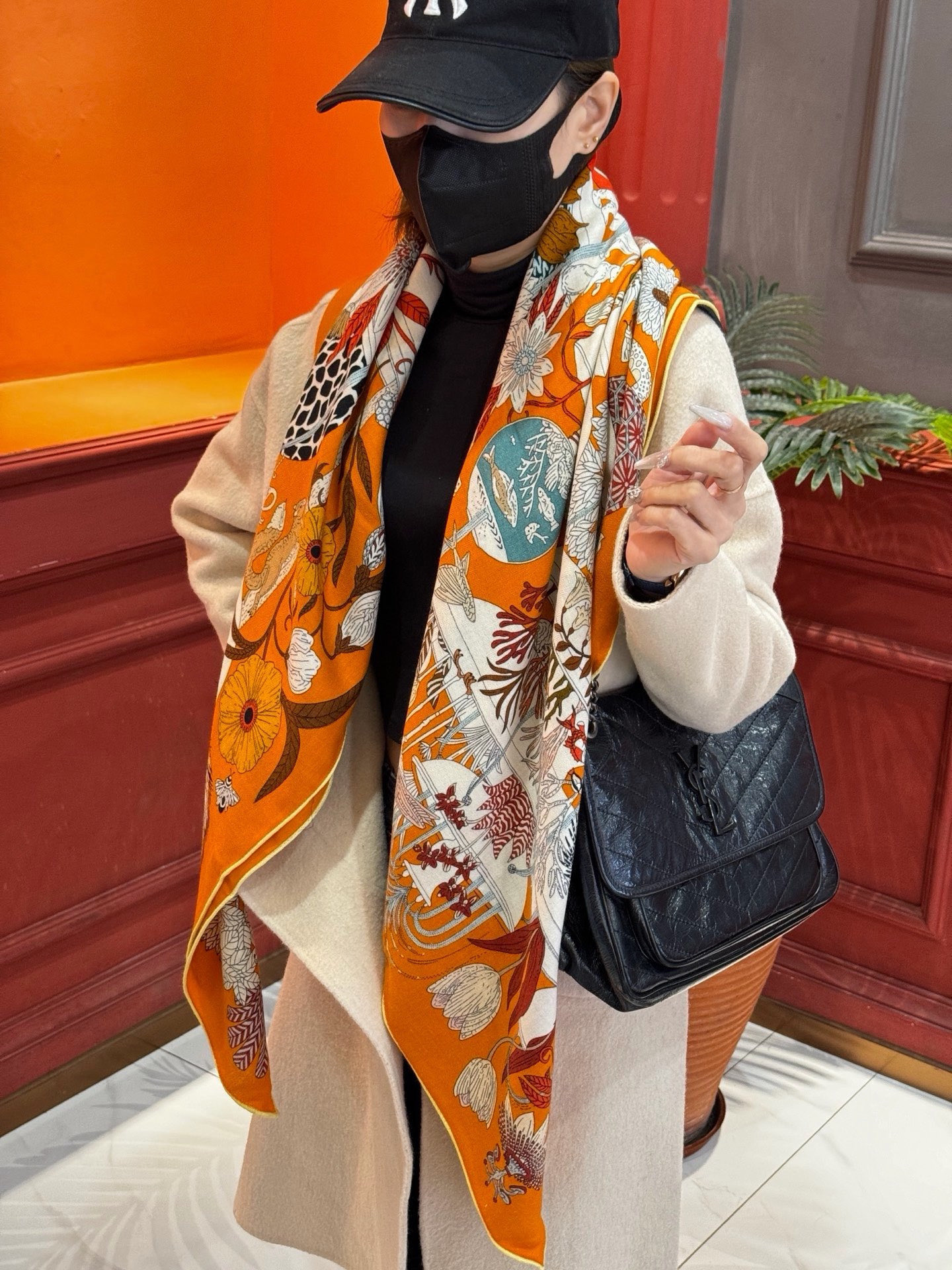 羊绒新款🆕👏买了都说好看‼️推荐💕爱马仕双面同色羊绒方巾，【奇珍乐园双面同色140】顶级工艺超值‼️爱马
