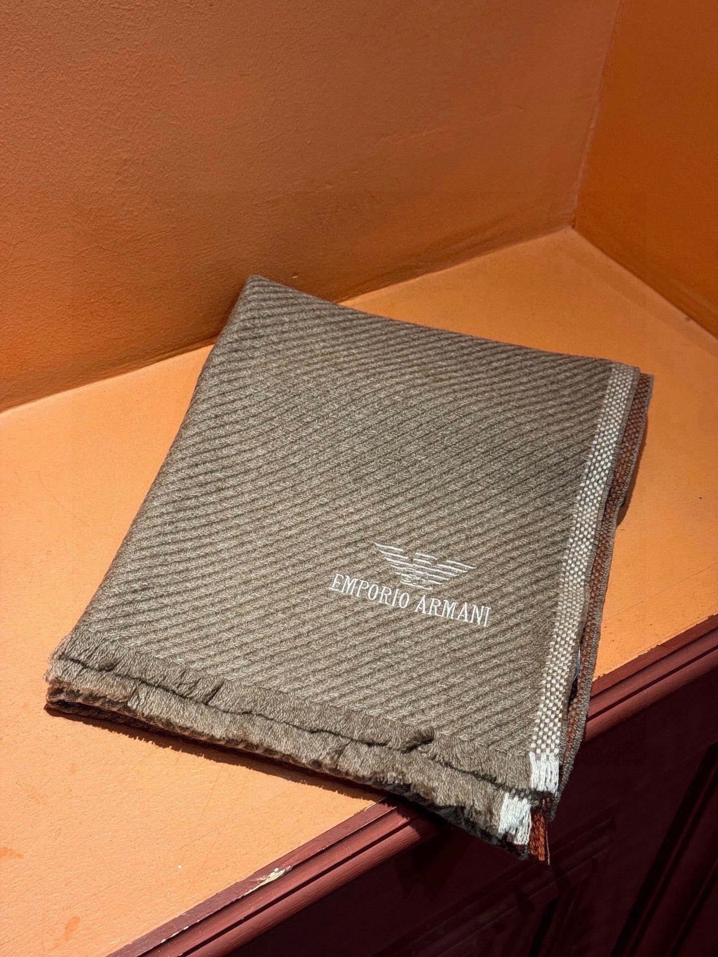 EMPORIO ARMANI。EA阿玛尼。秋冬新品，男士羊绒围巾。，无敌贴身质感，弹力极好，超级搭配王，