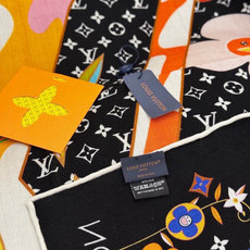 LV x TM SUPERFLAT FLOWERS 140 披肩【140顶级丝绒双面同色印花】LV x LV x TM SUPERFLAT FLOWERS 140 披肩【140顶级丝绒双面同色印花】LV x