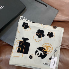 上新❤️【Chanel】 经典茶花优雅Coco风,Chanel最新菱格丝绒大方巾~气质到骨子里,香奶奶新 上新❤️【Chanel】 经典茶花优雅Coco风,Chanel最新菱格丝绒大方巾~气质到骨子里,香奶奶新