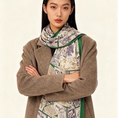 💟抢先 上新💞【双面同色丝绒方巾】手工卷边山羊绒和真丝混纺披肩(70%山羊绒,30%桑蚕丝)这款披肩采用 💟抢先 上新💞【双面同色丝绒方巾】手工卷边山羊绒和真丝混纺披肩(70%山羊绒,30%桑蚕丝)这款披肩采用