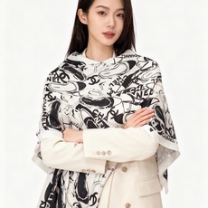 高级成衣系列~Chanel 【140双面同色丝绒披肩】此系列谱写一曲自由轻灵的赞歌本系列作品创新演绎品牌 高级成衣系列~Chanel 【140双面同色丝绒披肩】此系列谱写一曲自由轻灵的赞歌本系列作品创新演绎品牌