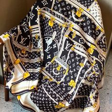 MY NEVERFULL 140丝绒方巾【140顶级丝绒双面同色】My Neverfull 丝绒方巾回溯 MY NEVERFULL 140丝绒方巾【140顶级丝绒双面同色】My Neverfull 丝绒方巾回溯